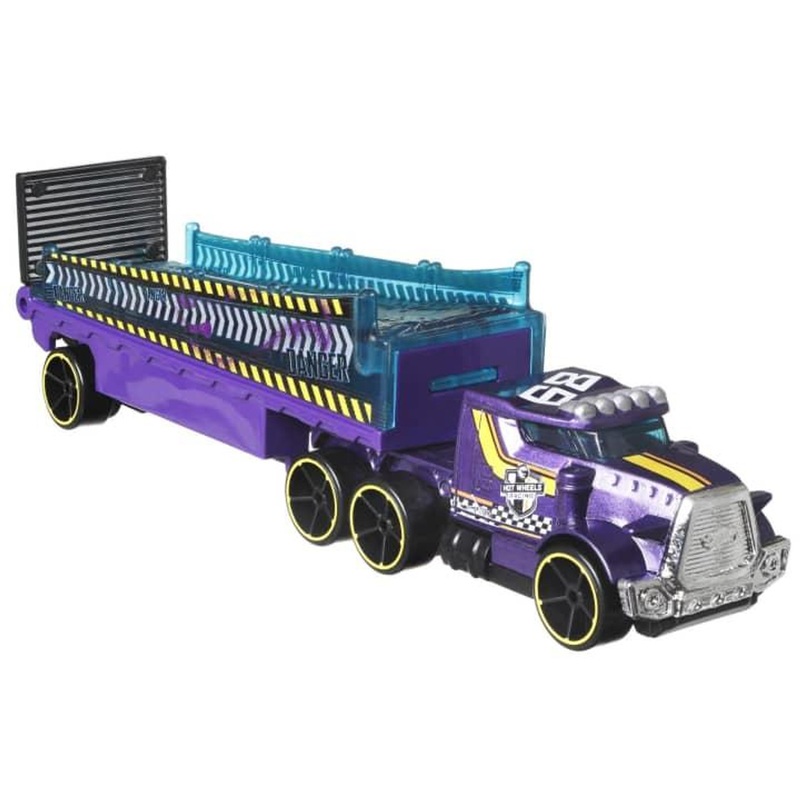Mattel Inc Assorted Super Rig Hot Wheels